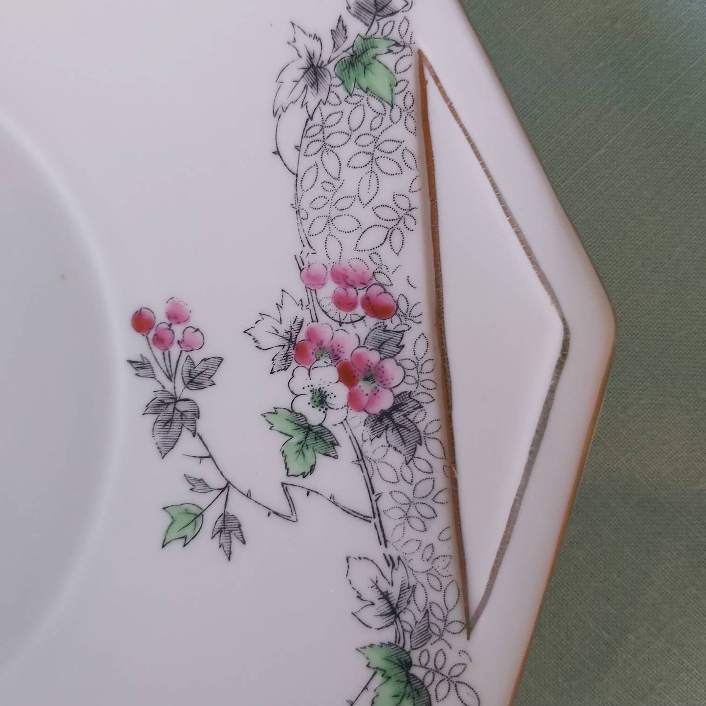 A 1930s Shelley Porcelain Cake Plate.