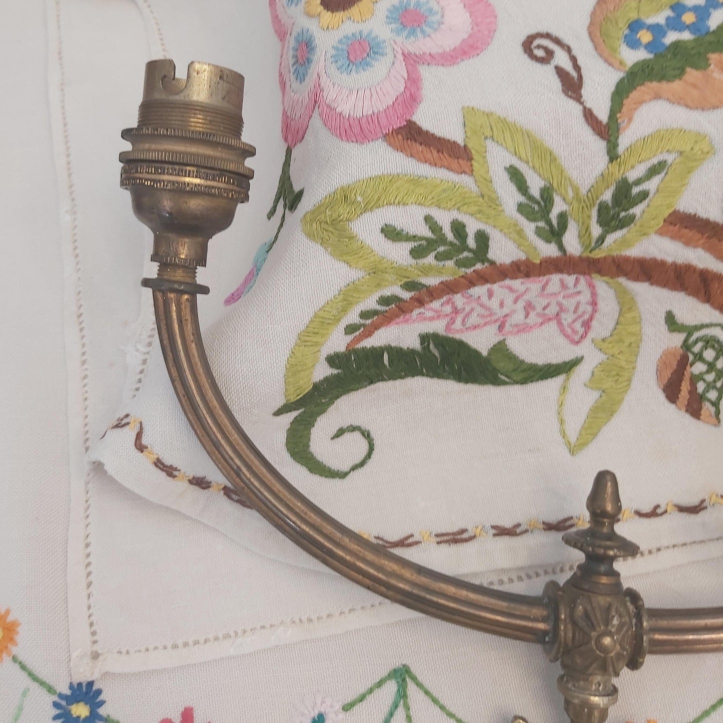 An Antique Victorian Brass Wall Light