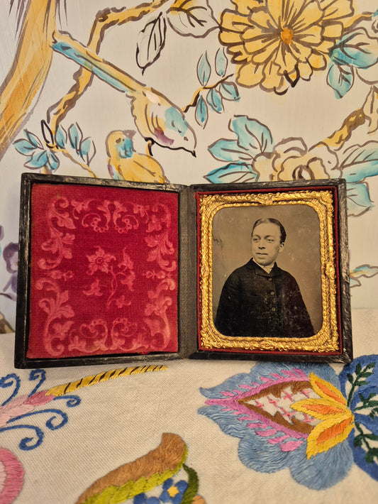 19th Century Daguerreotype Picture in a Leather Case