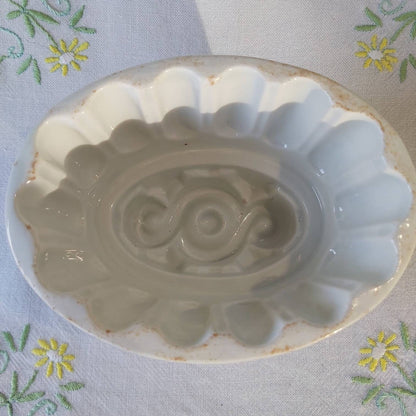 An Antique Stoneware Jelly Mould