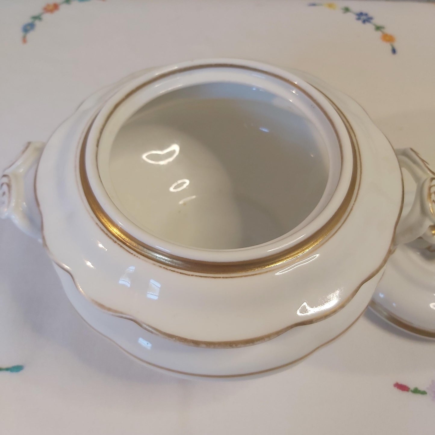 A Small Antique Porcelain Tureen