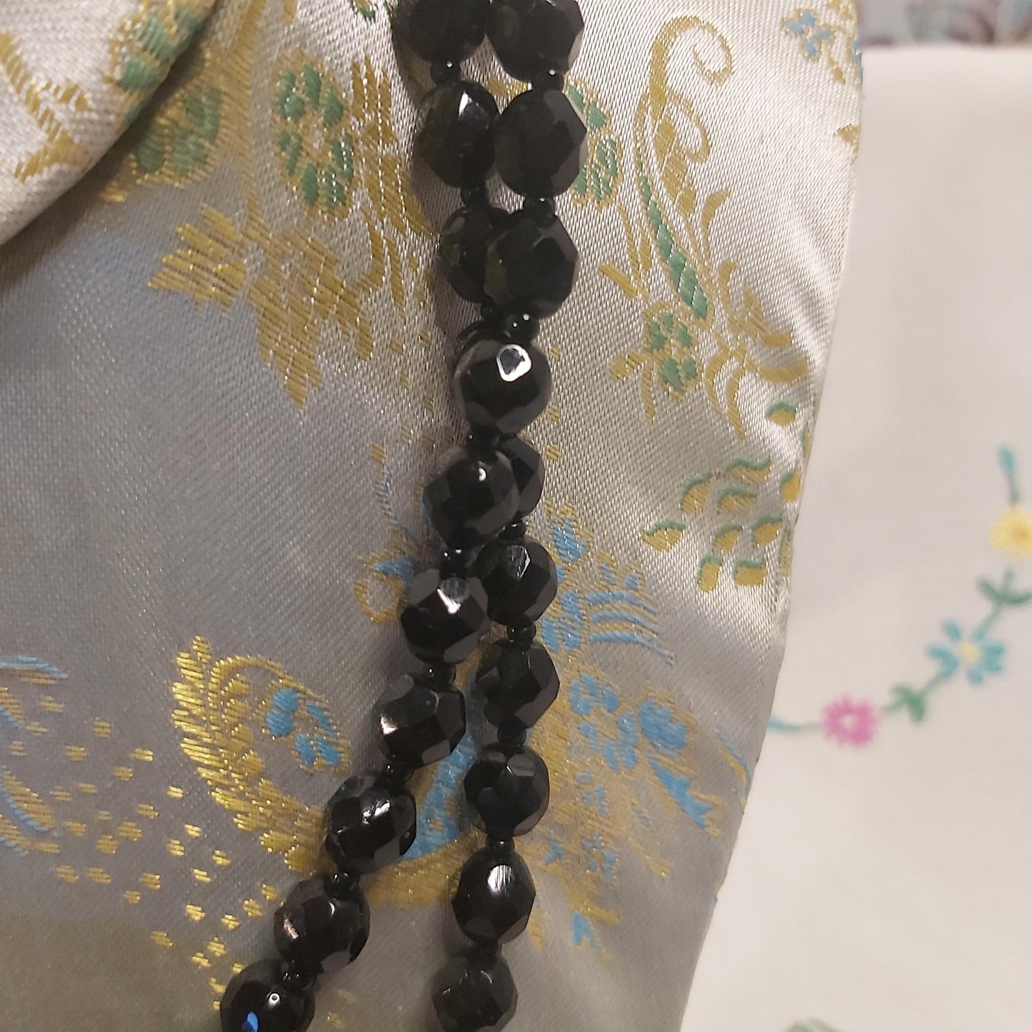 A Vintage Black Glass Beaded Necklace c1950s.