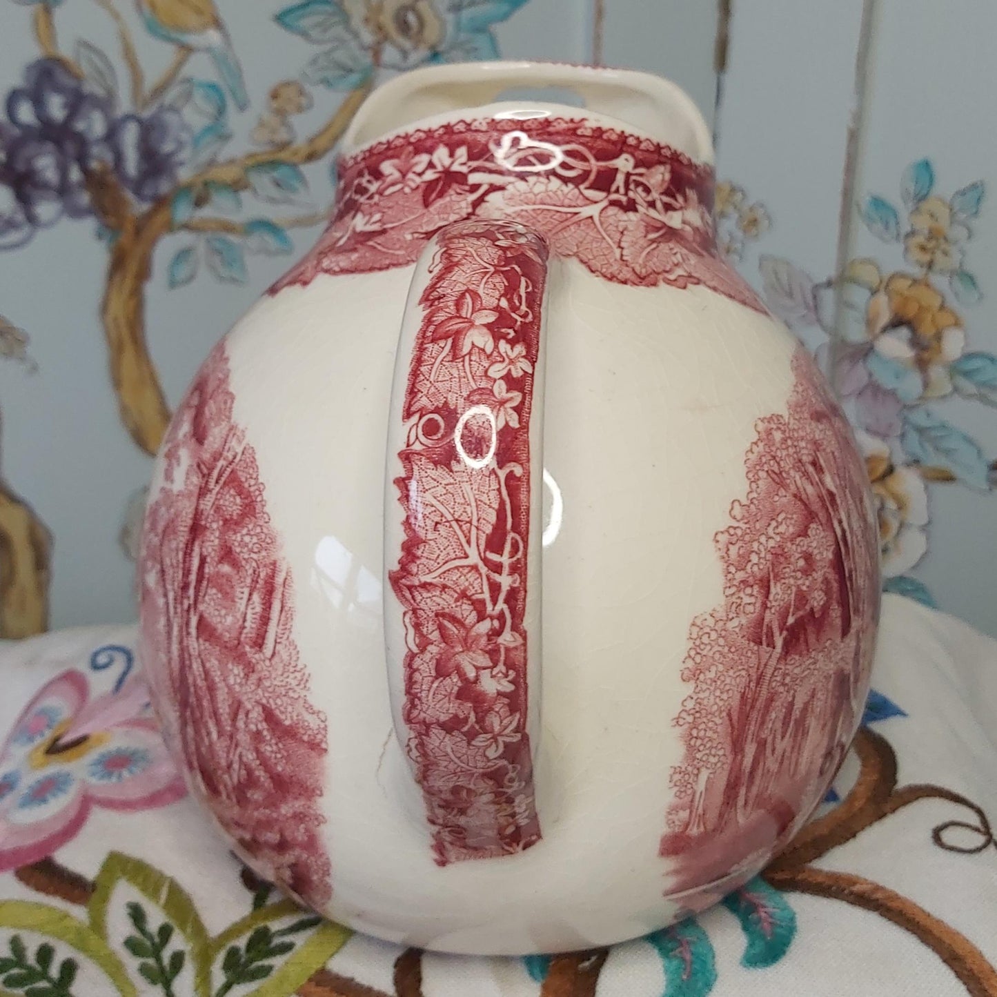 Vintage Masons Ball Jug with Ice Lip in the Vista Pink or Red Pattern c1930s
